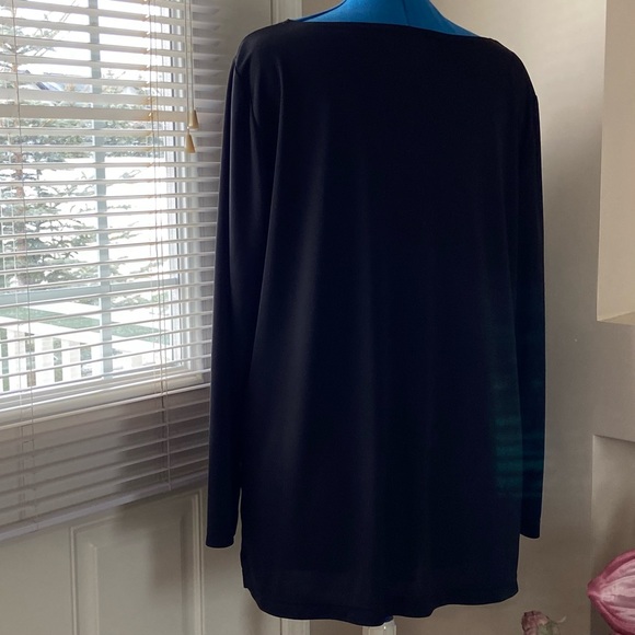 Northern Spirit woman black knit long sleeves pullover top. Size 2X. Pre-owned. - Picture 6 of 9